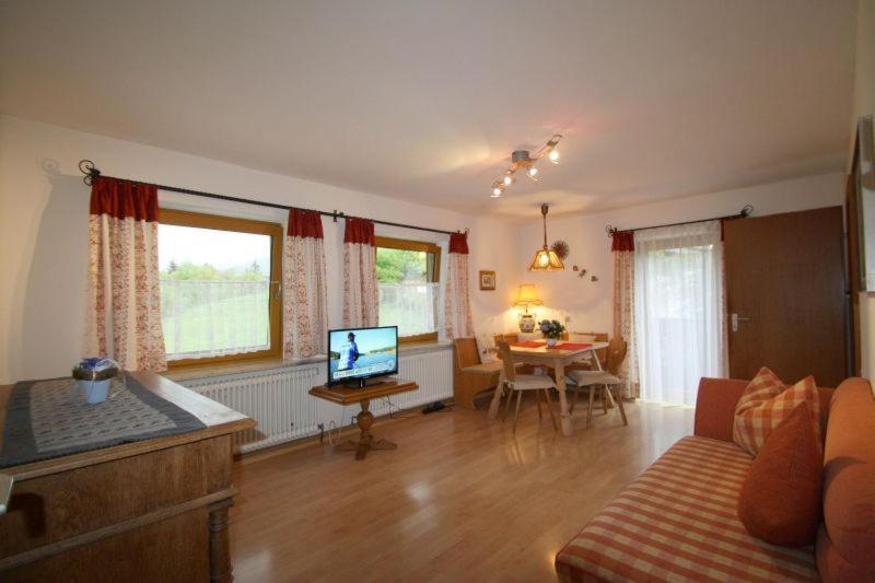 Bachbauernhof Appartement Bayerisch Gmain Buitenkant foto